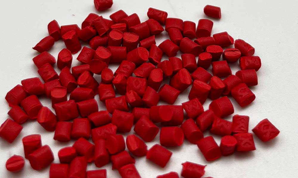 red color masterbatch.jpg