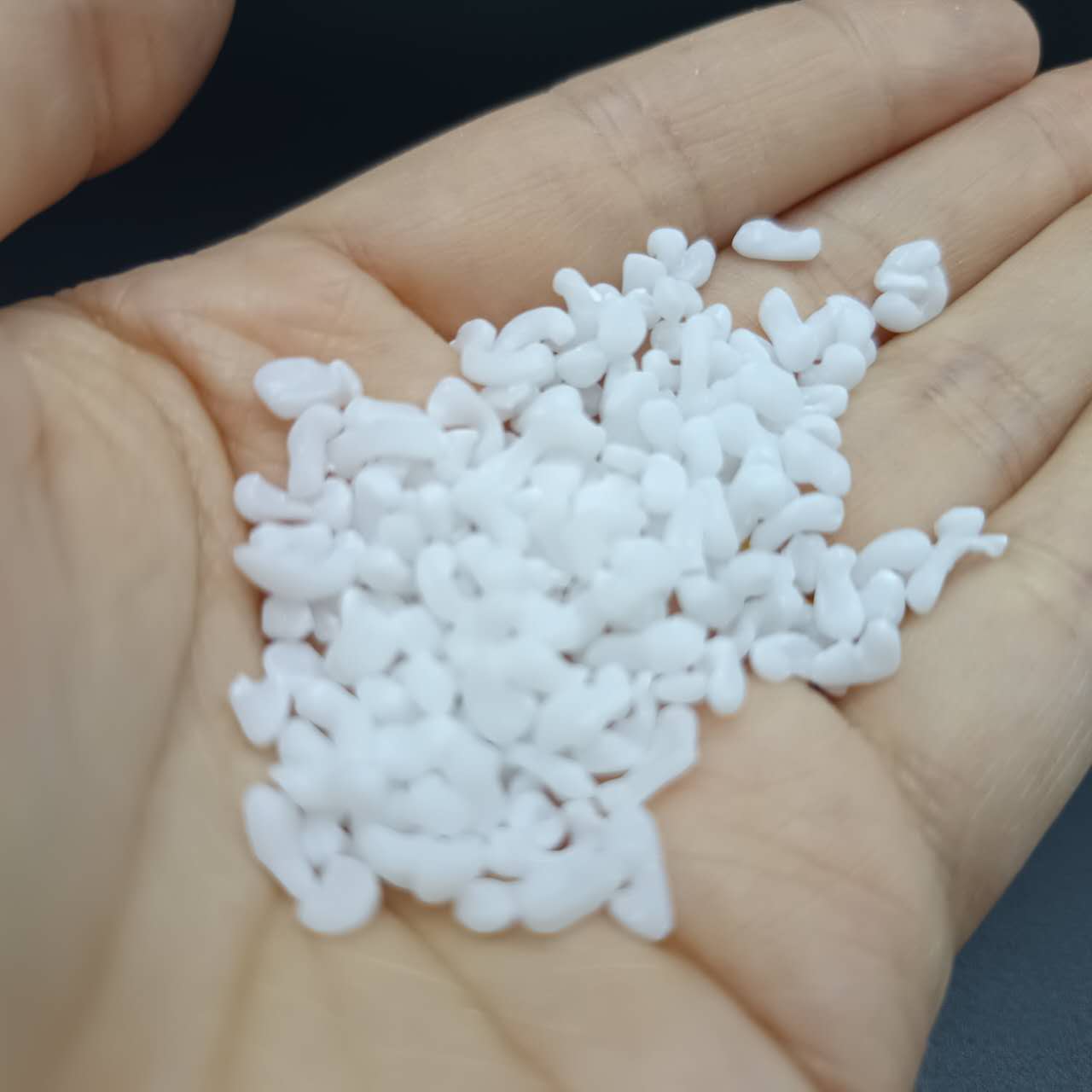 Sodium sulfate masterbatch