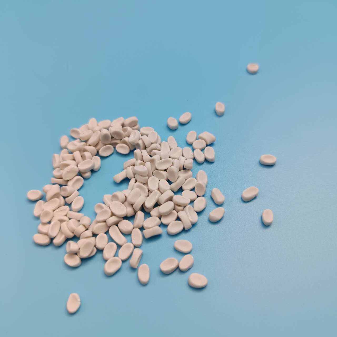 Calcium carbonate masterbatch