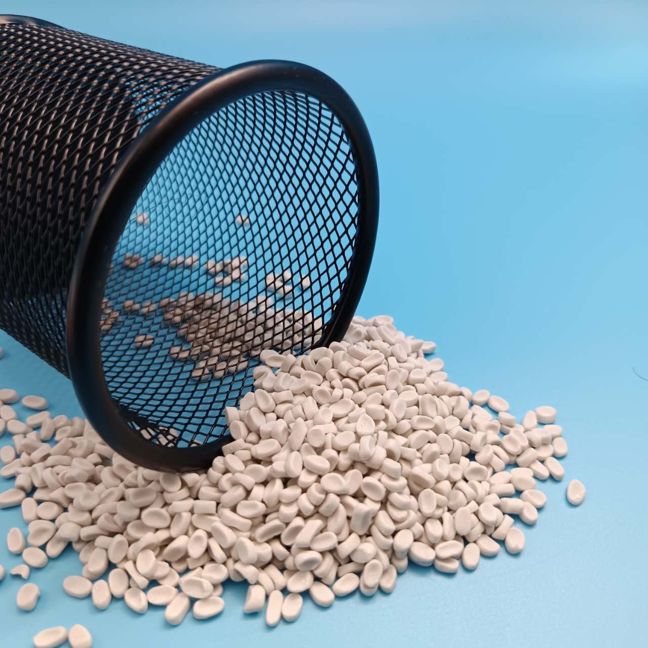 Calcium carbonate masterbatch