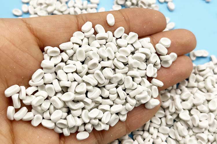 ماسترباتش كربونات الكالسيوم-1.jpg